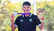 Nico Reynoso, en el podio de los Panamericanos: ganó la medalla de plata en mountain bike