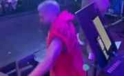 Conmoción en el mundo de la cuarteto por el accidente que sufrió un famoso cantante en pleno show