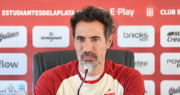 Eduardo Domínguez se refirió a la “obligación” de Estudiantes en la Copa Libertadores
