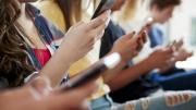 La mitad de los jóvenes argentinos se sienten abrumados por las redes sociales 