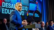 Llaryora anunció un bono de 100 mil pesos para jubilados
