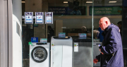 La batalla de los comercios que venden heladeras y lavarropas en San Juan ante la invasión importadora