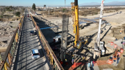 Comenzó la construcción del primer puente sobre el río Vaqueros 