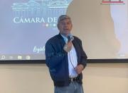La incertidumbre política frena la economía local