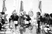 Gobernadores avanzan en su disputa por los ATN