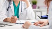 Medicina privada: proponen coordinar compras de insumos y medicamentos junto al sector público para mejorar el precio