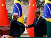 Xi Jinping habla con Lula da Silva y dice que China y Brasil pueden ser autosuficientes frente a la guerra comercial de Donald Trump
