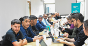 Provincia convocó a estatales y docentes para retomar las paritarias con una nueva oferta de aumento
