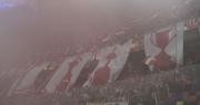 Comenzó la movilización de hinchas de Estudiantes rumbo a Paraguay por la Copa Libertadores