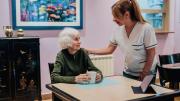 Asistentes gerontológicos: la importancia de formarse para saber cuidar a los ancianos