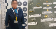 El que no corre, vuela: cayó una azafata por contrabando de joyas, celulares y más de 100 mil dólares