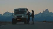 Una pareja de influencers murió tras sufrir un grave accidente con su camioneta en una zona montañosa