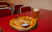 2x1 en cerveza tirada en agosto 2025: la pizzería de Buenos Aires que ofrece una promoción especial