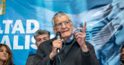 Gioja tanteó a otro intendente justicialista para las legislativas