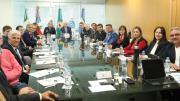 Explota el chat de los gobernadores por el reparto de fondos nacionales y el temor al veto de Milei