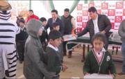 Alcalde de Tarija entrega material escolar en Guerrahuaico y destaca la educación como camino para vencer la pobreza