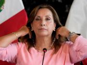 Perú: la presidenta Dina Boluarte desacata a la Corte Interamericana y promulga una ley de amnistía para policías y militares