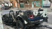 Incendio intencional y misterio en la madrugada de General Roca: quemaron una camioneta que era de Marcos Rojo