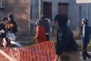 Un hombre herido tras intentar recuperar bienes robados en el barrio Villa Borges (VIDEO)