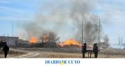 Un voraz incendio arrasó con una finca de Caucete: calculan pérdidas millonarias