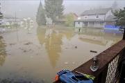 Evacuaciones en Alaska por las inundaciones que provocó el impresionante deshielo de un glaciar