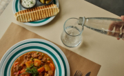Los 20 restaurantes para comer y tomar agua de alta montaña: dónde y cuándo es el recorrido gastronómico