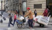 Una familia porteña tipo necesitó más de $1.200.000 para no ser pobre en julio