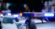 Inseguridad en La Plata: ingresaron a su casa cuando no estaba y se llevaron 2 mil dólares