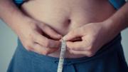 Adiós a la grasa abdominal: los 5 ejercicios sin necesidad de ir al gimnasio