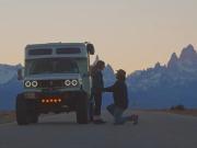 Vuelcos sin parar: revelan detalles del trágico accidente en el que murió la joven pareja de influencers