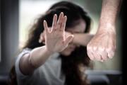 Su ex la invitó a almorzar, ella se negó a tener relaciones y fue golpeada