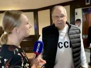 Qué significa CCCP, la sigla de la polémica remera con la que el canciller ruso llegó a Alaska