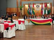 La mesa redonda panamericana de Oruro premió a líderes y entidades con medalla al mérito