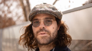 El insólito episodio que vivió Peter Lanzani cuando estuvo preso