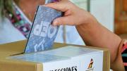 TSE advierte que presionar a los funcionarios para votar por un determinado candidato constituye un delito electoral