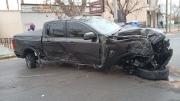 Un conductor alcoholizado protagonizó un accidente al chocar con una camioneta