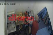 Insólito: Entró a comprar huevos y terminó llevándose el celular de una empleada (VIDEO)