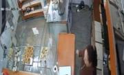 Bajo amenaza, ladrones asaltaron una panadería