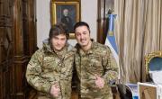 De fajina militar y sin acto oficial, Milei almorzó con granaderos en la Rosada por el aniversario del fallecimiento de San Martín