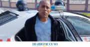 Detuvieron a un sujeto que apuntó con un cuchillo y le dio un golpe de puño a un hombre para robarle