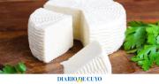 Cómo hacer queso fresco en casa con solo tres ingredientes: la receta, fácil y sencilla