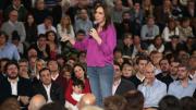 Tras la desilusión por el acuerdo PRO-LLA, María Eugenia Vidal ya busca trabajo en LinkedIn