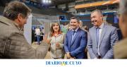 Orrego recorrió la muestra con la oferta académica de Educación Superior