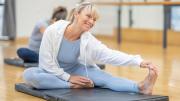 Estos son los mejores ejercicios para recuperar flexibilidad después de los 50 años y combatir la sarcopenia