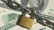 Dólar encadenado: en giro inédito, el plazo fijo mayorista llega a 74% de tasa y preocupa a Luis Caputo