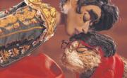 “Mujeres con hombreras”: marionetas a la Almodóvar