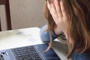 Amenazaron a una menor con viralizar imágenes sexuales e intentó matarse