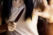 Su pareja la golpeó delante de sus hijos, ella se defendió y lo acuchilló