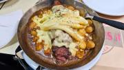 Promo de albóndigas con puré a $11.000 en este bodegón