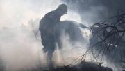 Incendio en barrio Timoteo: la desidia de arrojar basura casi provoca una tragedia